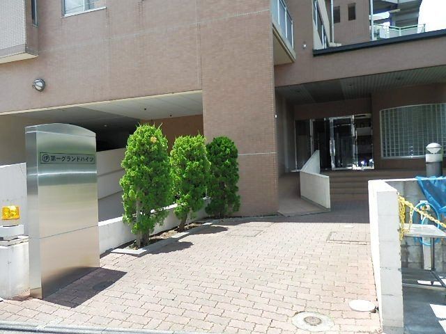 エントランス　エントランスオートロック