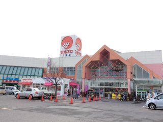 スーパー　マルナカ三木店（スーパー）まで712m