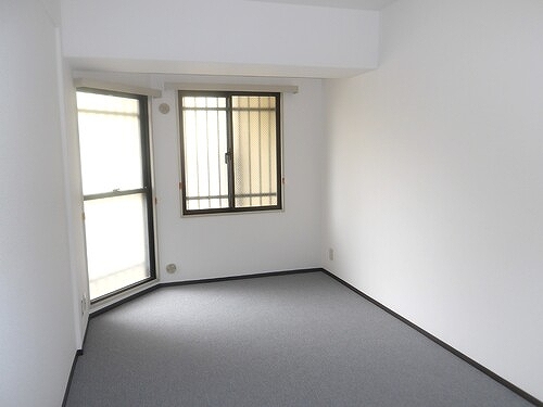 その他部屋・スペース　洋室　約6.4畳　※前回募集時2025年9月の写真