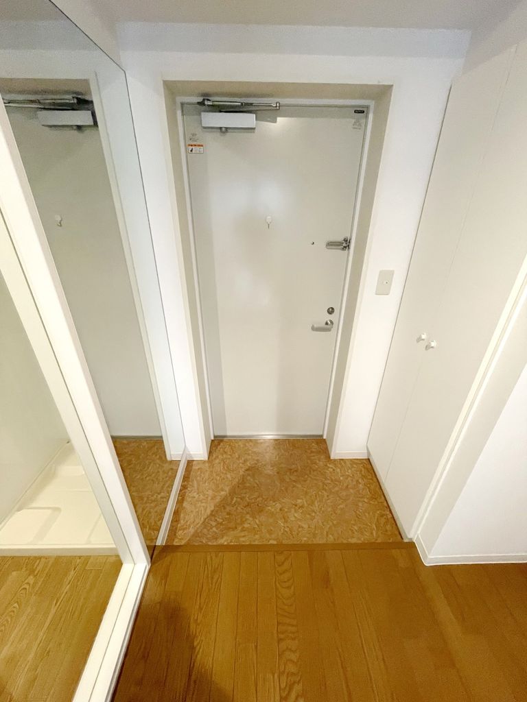 玄関　★お問い合わせはタウンハウジングまで★