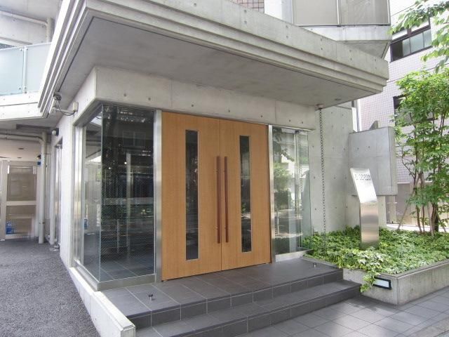 エントランス　★お問い合わせはタウンハウジングまで★