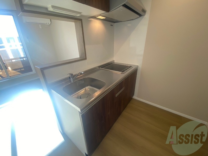 キッチン　キッチンはＩＨ２口コンロになっており便利です。