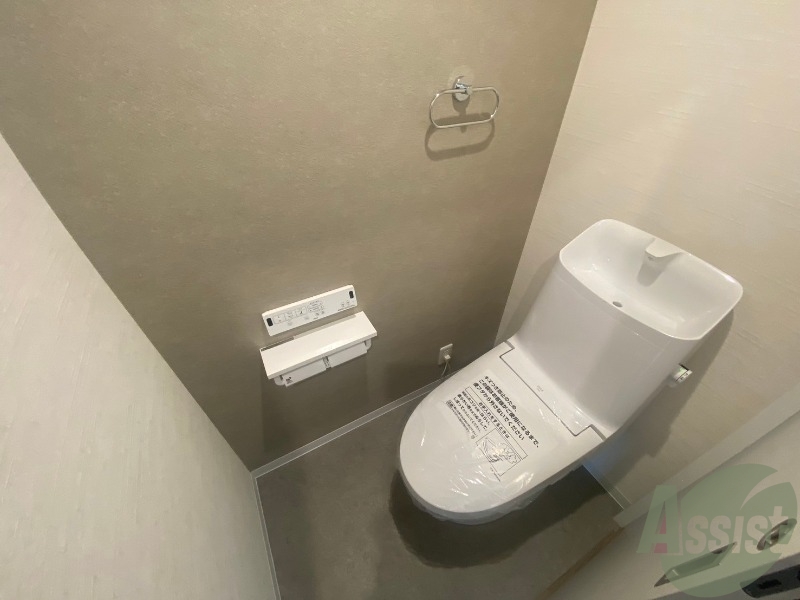 トイレ　こちらはウォシュレット付きトイレになります。