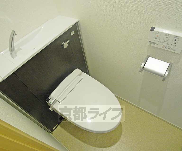 トイレ　清潔感のあるトイレです。