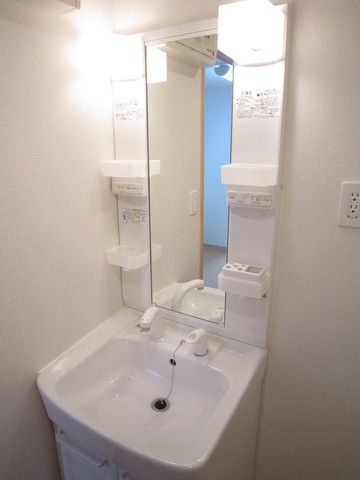 洗面設備　朝シャンもバッチリ