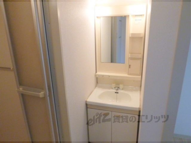 洗面設備　独立洗面台