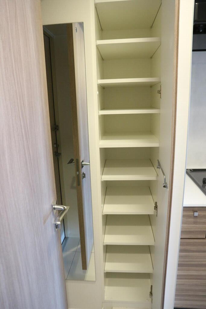 収納　同タイプ別階部屋写真