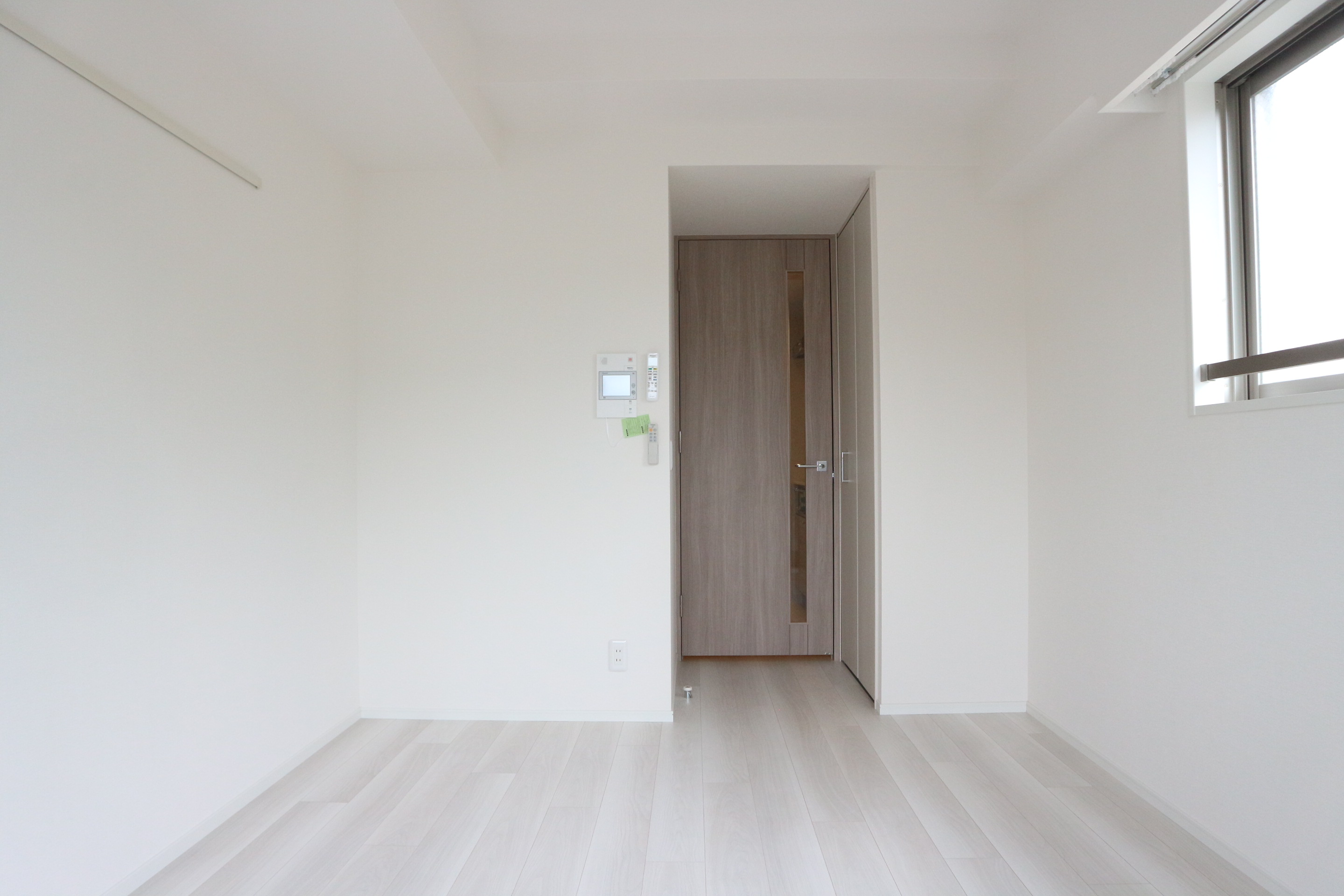 居室・リビング　同タイプ別階部屋写真