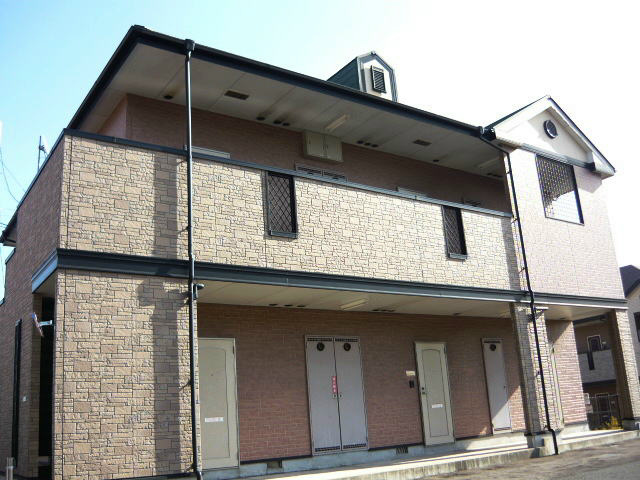 建物外観　木造ではありません！鉄骨造りのアパートです。