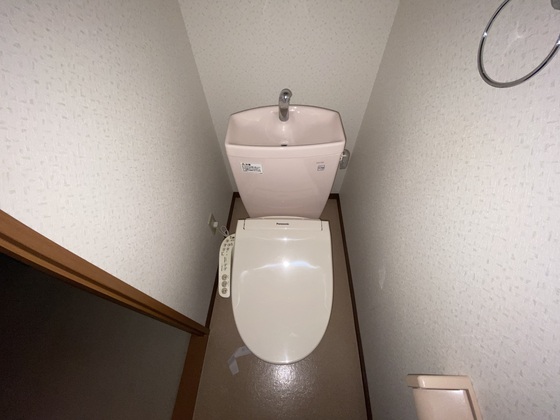 トイレ　※別部屋の写真です