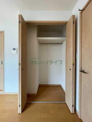収納　アジュール駒形