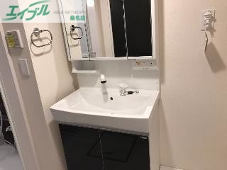 洗面設備　同型タイプ画像