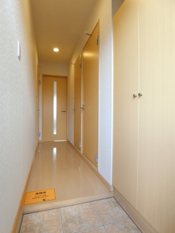 玄関　図面と現状に相違がある場合には現状を優先