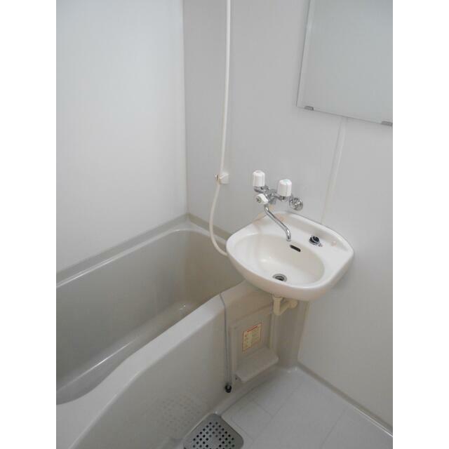バス・シャワールーム　（同タイプ別部屋参考写真）