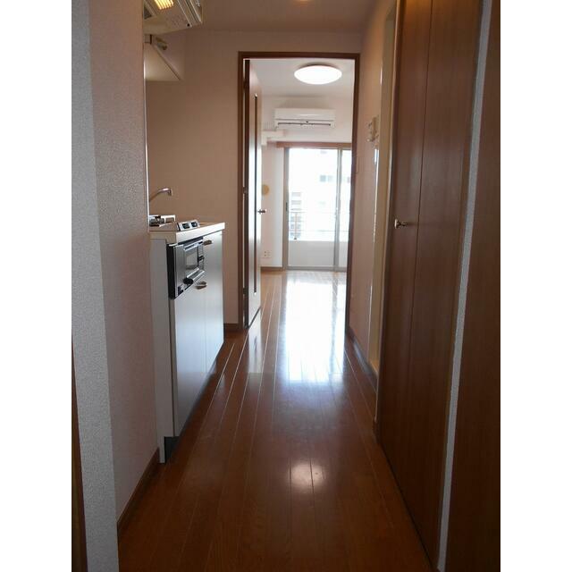 玄関　（同タイプ別部屋参考写真）