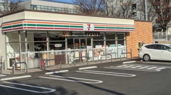 コンビニ　セブンイレブン横浜あざみ野店（コンビニ）まで569m