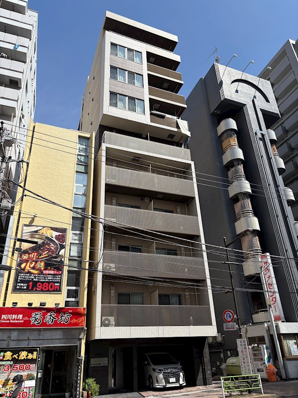 建物外観　RC構造10階建てマンションです。