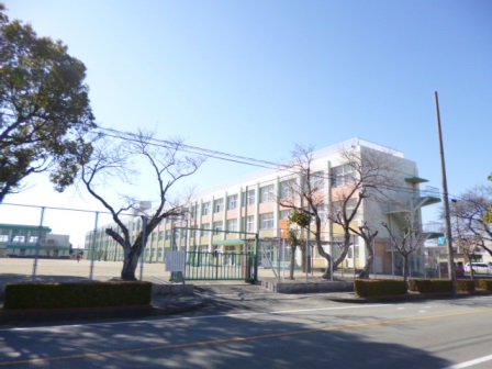 小学校　伊勢市立小俣小学校（小学校）まで1455m