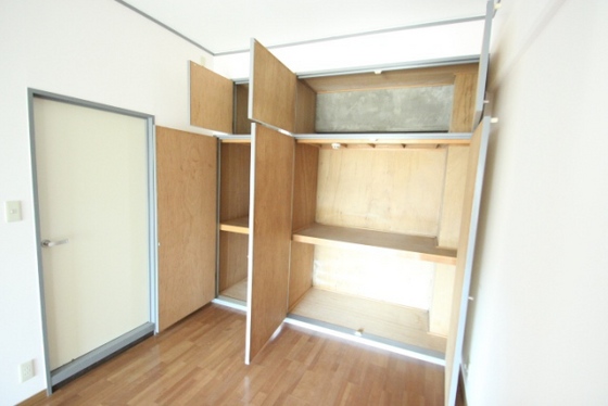 収納　※別部屋の写真です