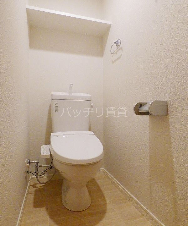 トイレ　別号室写真の為、現況を優先致します。