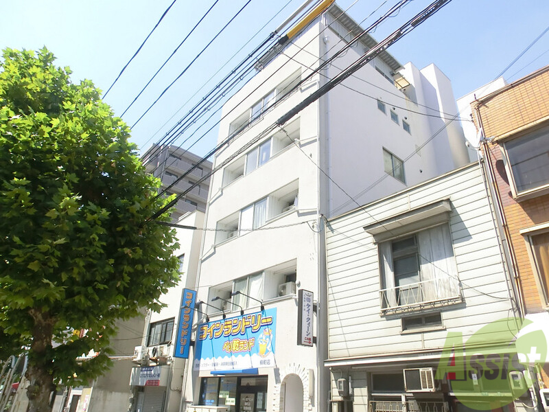 建物外観　南向きで明るいお部屋です！