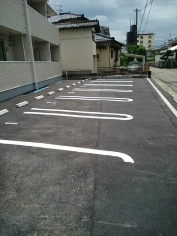 駐車場　駐車スペースもあります♪