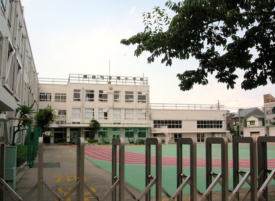 小学校　墨田区立言問小学校（小学校）まで188m