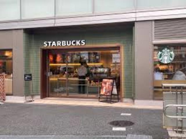 飲食店　スターバックスコーヒー（飲食店）まで421m