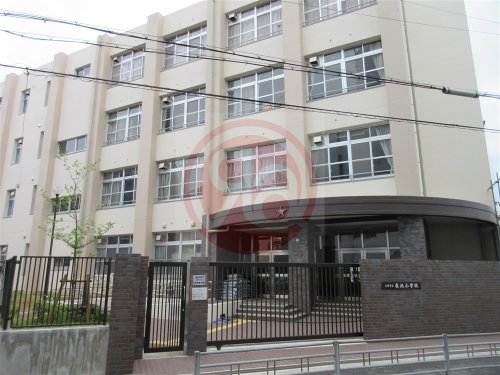 小学校　大阪市立長池小学校（小学校）まで658m