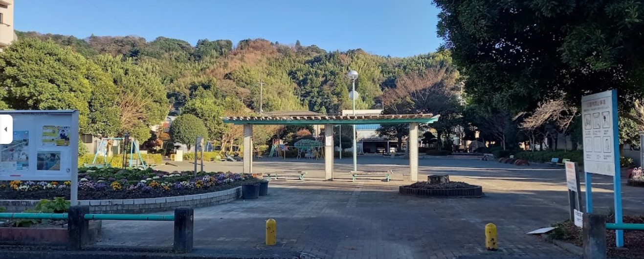 公園　菖蒲公園（公園）まで240m