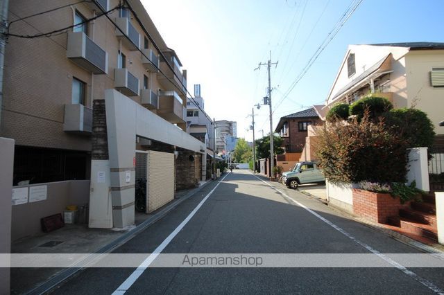 その他　前面道路（その他）まで0m