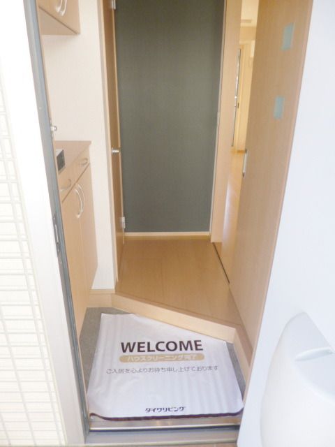玄関　★お部屋探しは株式会社タウンハウジング東京まで★