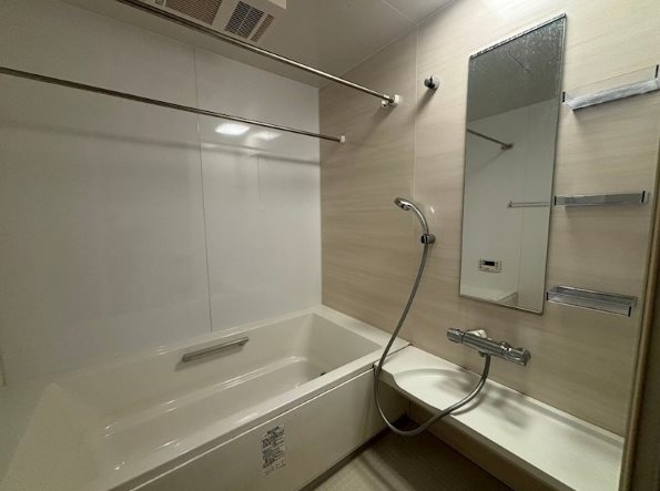 バス・シャワールーム　別部屋参考画像