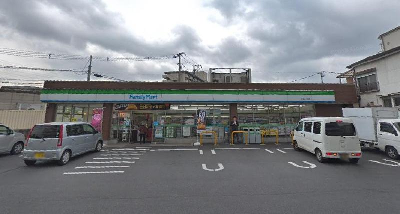 コンビニ　ファミリーマート 江北二丁目店（コンビニ）まで300m