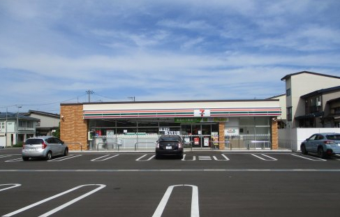 コンビニ　セブンイレブン 上越本町1丁目店（コンビニ）まで769m