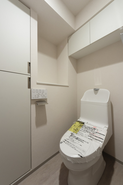 トイレ　※写真は同タイプ住戸です。