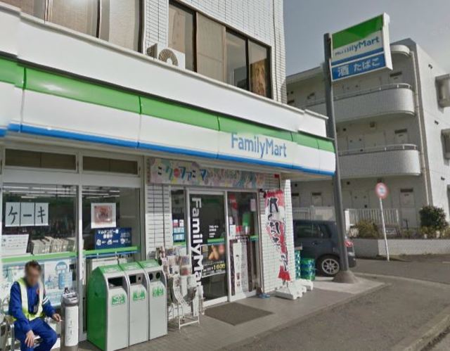 コンビニ　ファミリーマート金沢柳町店（コンビニ）まで454m