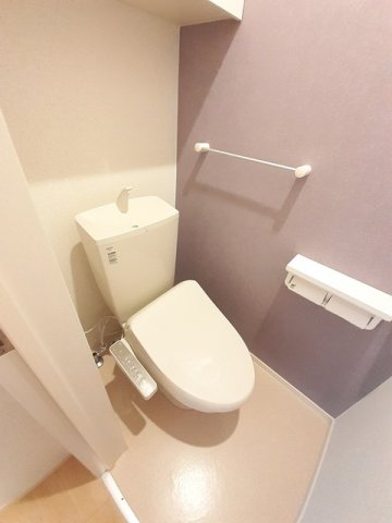 トイレ　清潔感のあるトイレです