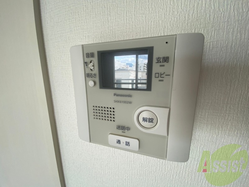 セキュリティ　ＴＶモニター付インターホンです。来客者の顔が見えるので安心！