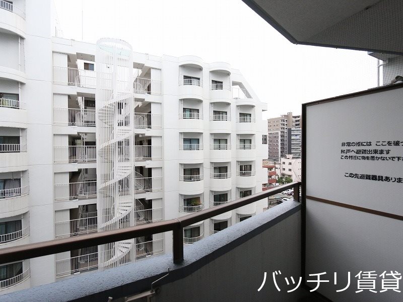 バルコニー　画像は画像は別号数の為、現状優先となります。