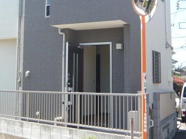 エントランス　２０１１年築