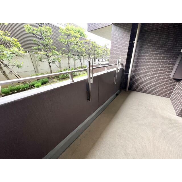バルコニー　※室内画像は別のお部屋のものです。
