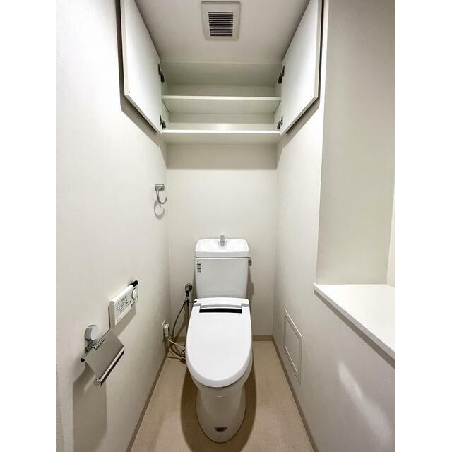 トイレ　※室内画像は別のお部屋のものです。