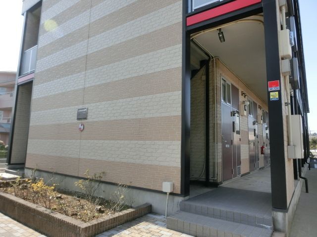 エントランス　お部屋へはこちらから