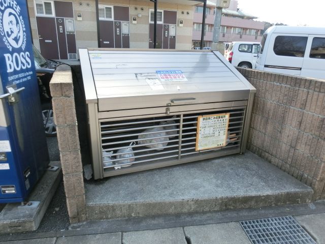 その他　敷地内のごみ置き場