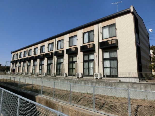 建物外観　家具家電付きで入居日からスムーズに生活できます