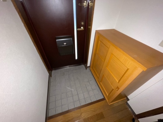 玄関　※別部屋の写真です