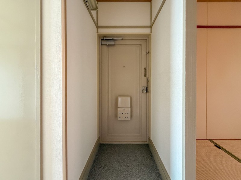東垂水南 1号棟の玄関写真