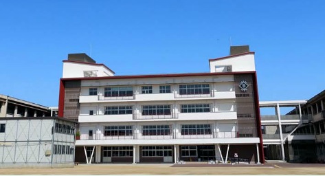 小学校　倉敷市立茶屋町小学校（小学校）まで604m