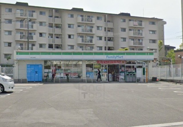 コンビニ　ファミリーマート　吹田山田西（コンビニ）まで845m